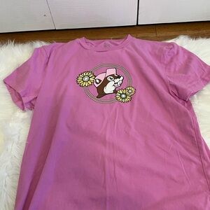Buc-Ees Women's Pink Graphic Tee with Cartoon Design